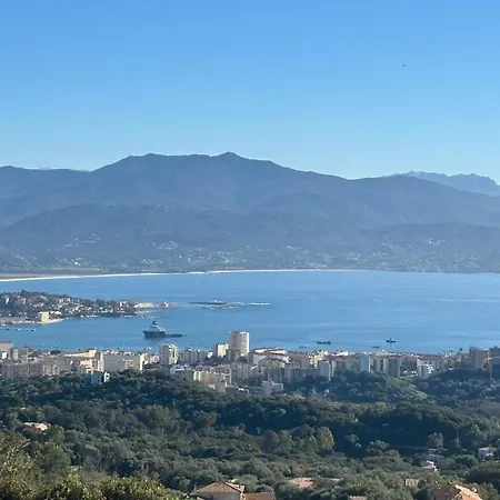 Baia Serena 公寓 *